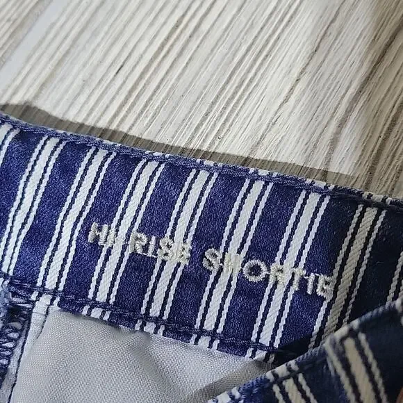 American Eagle High-Rise Shortie Striped Blue White Womens Size 8 NWT - Picture 6 of 10